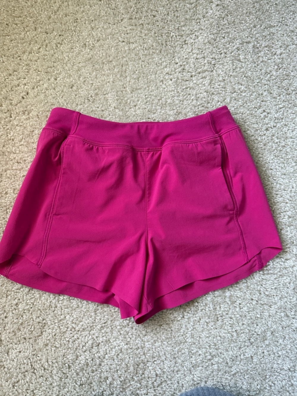 Athleta Girl On Your Mark Hot Pink Shorts Size Medium (8-10)